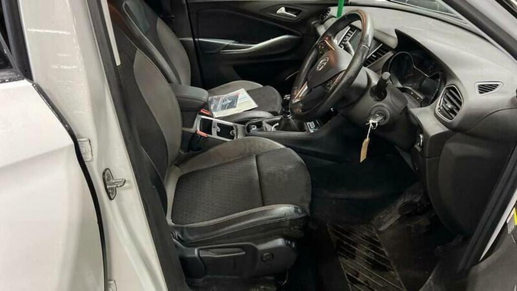 VAUXHALL GRANDLAND X