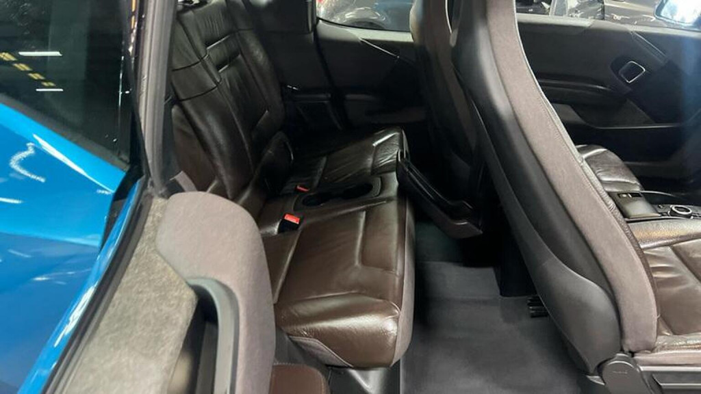 BMW I3