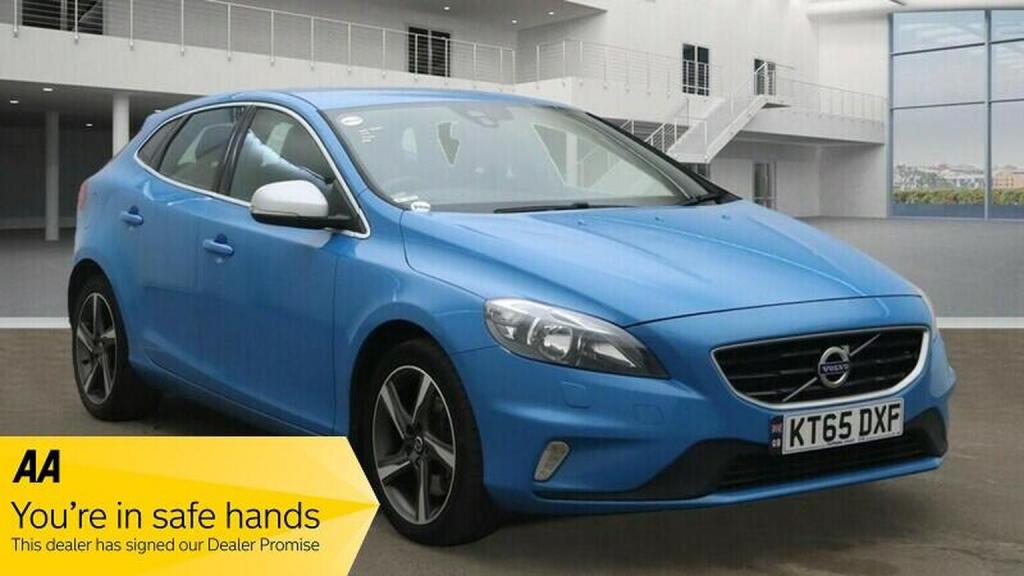 VOLVO V40