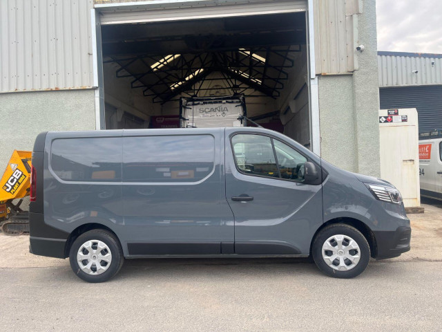RENAULT TRAFIC 2.0 SL30 Blue dCi 130 Start Panel Van MY23