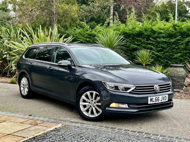VOLKSWAGEN PASSAT 1.6 TDI BlueMotion Tech SE Business Euro 6 (s/s) 5dr