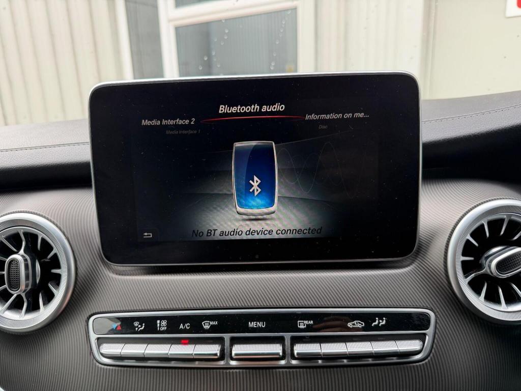 MERCEDES-BENZ V CLASS