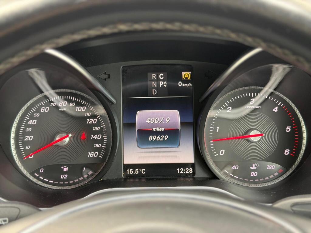 MERCEDES-BENZ V CLASS