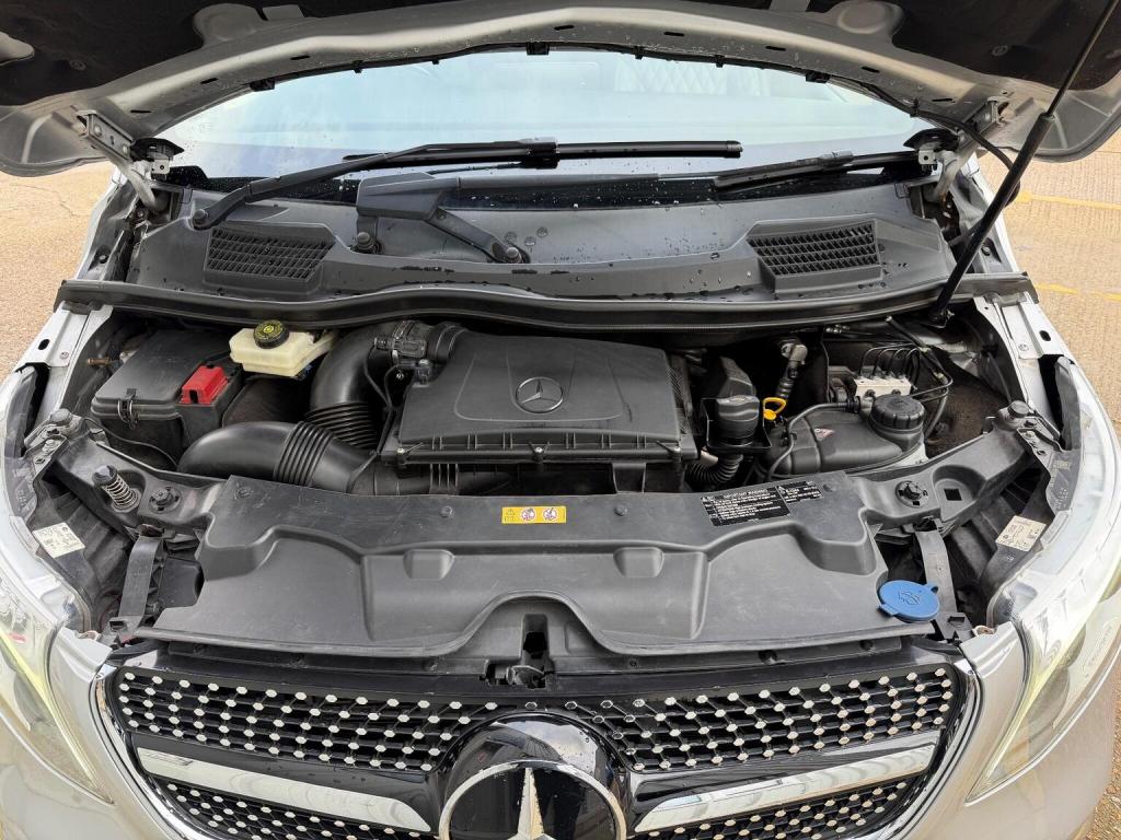 MERCEDES-BENZ V CLASS