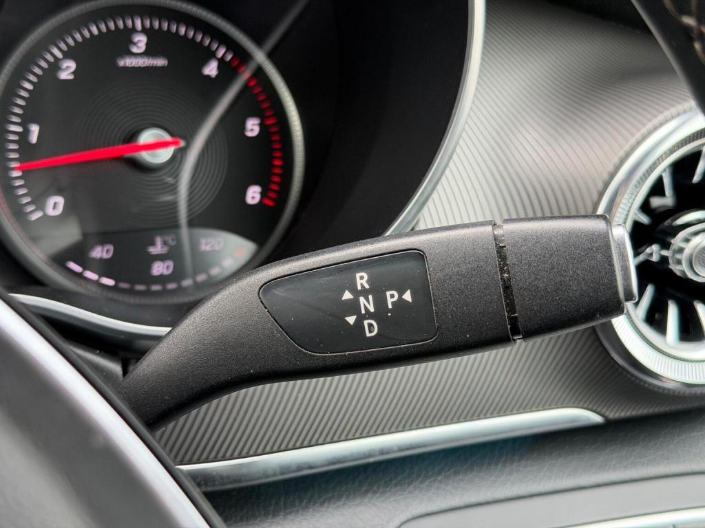 MERCEDES-BENZ V CLASS