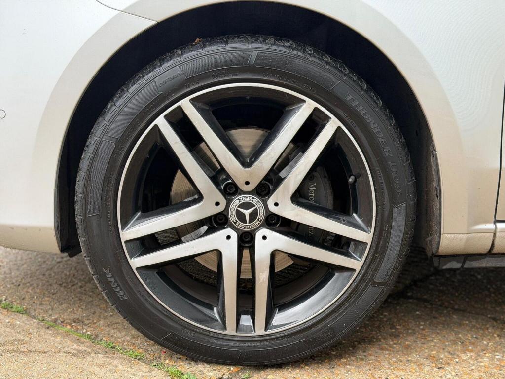 MERCEDES-BENZ V CLASS