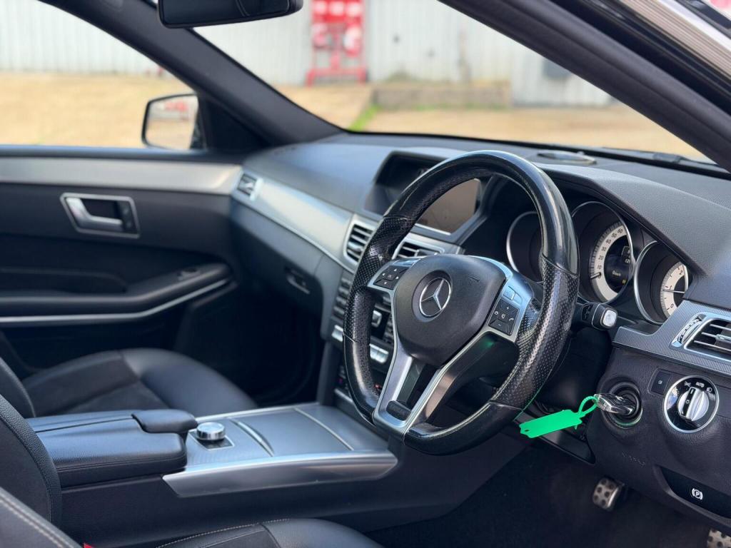 MERCEDES-BENZ E CLASS