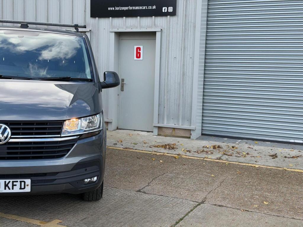 VOLKSWAGEN TRANSPORTER