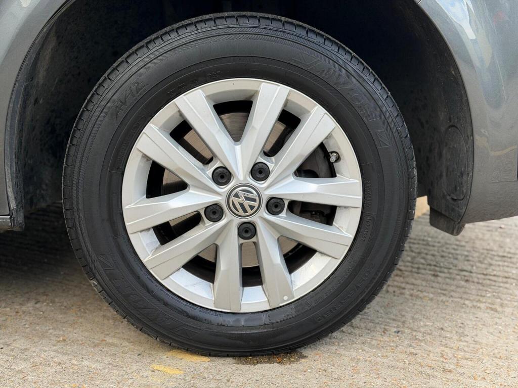 VOLKSWAGEN TRANSPORTER