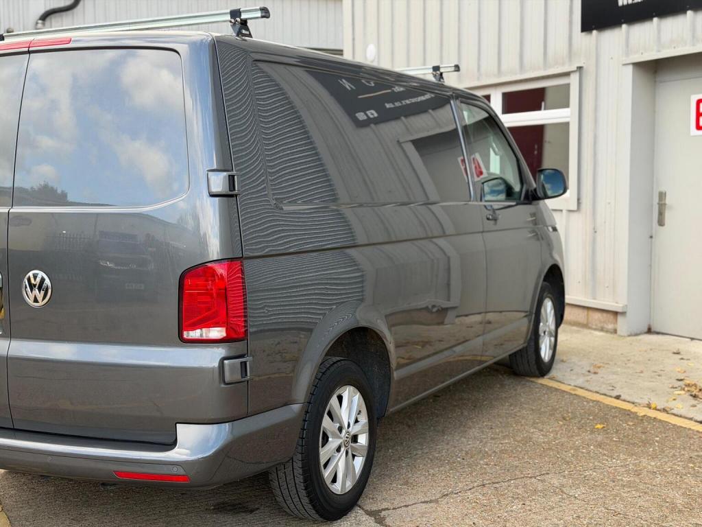 VOLKSWAGEN TRANSPORTER