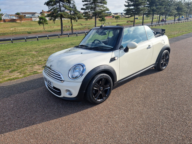 MINI CONVERTIBLE 1.6 Cooper Convertible