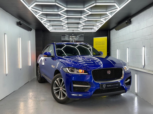 JAGUAR F-PACE