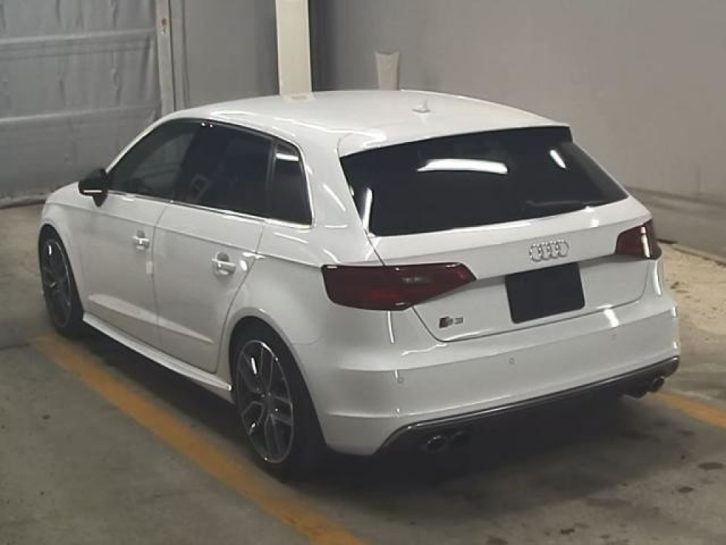 AUDI S3