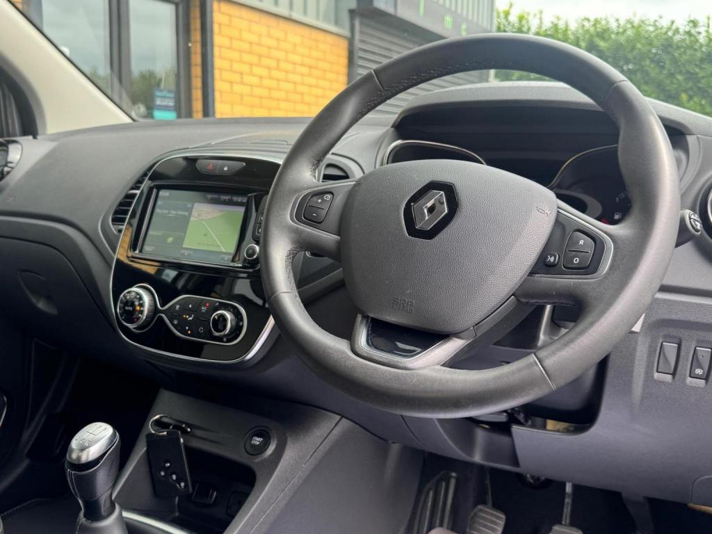RENAULT CAPTUR