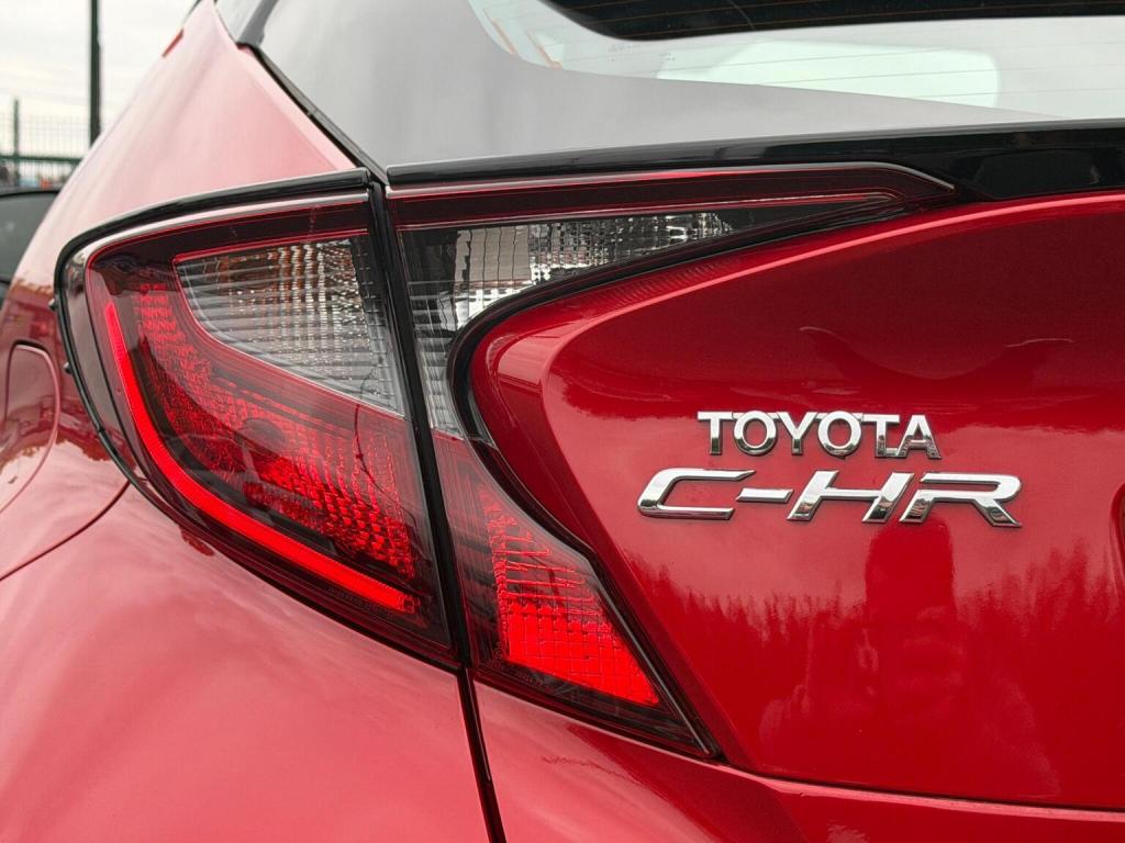 TOYOTA C-HR