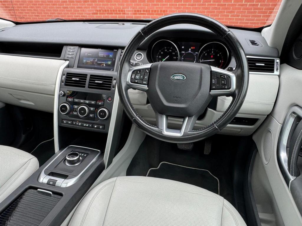 LAND ROVER DISCOVERY SPORT