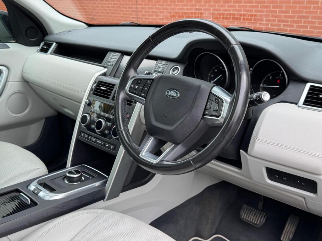 LAND ROVER DISCOVERY SPORT