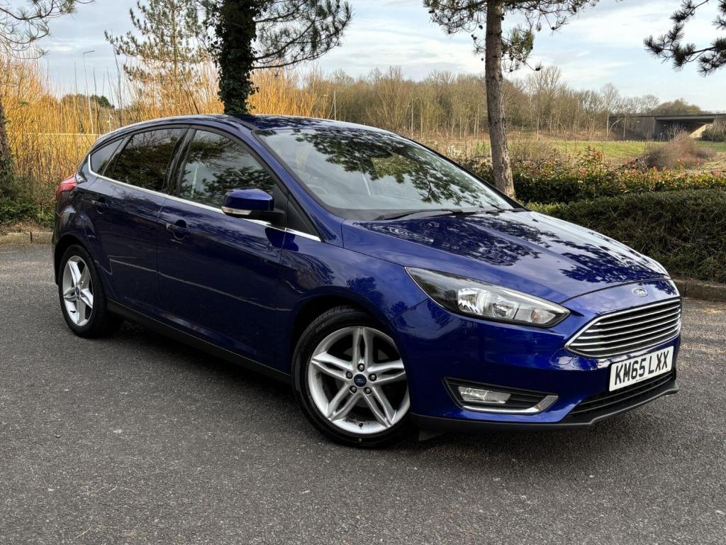 FORD FOCUS 1.0 T EcoBoost Titanium