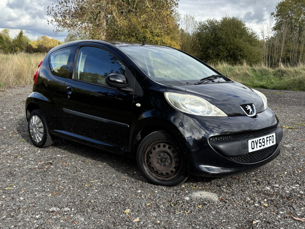 PEUGEOT 107 1.0 12V Urban