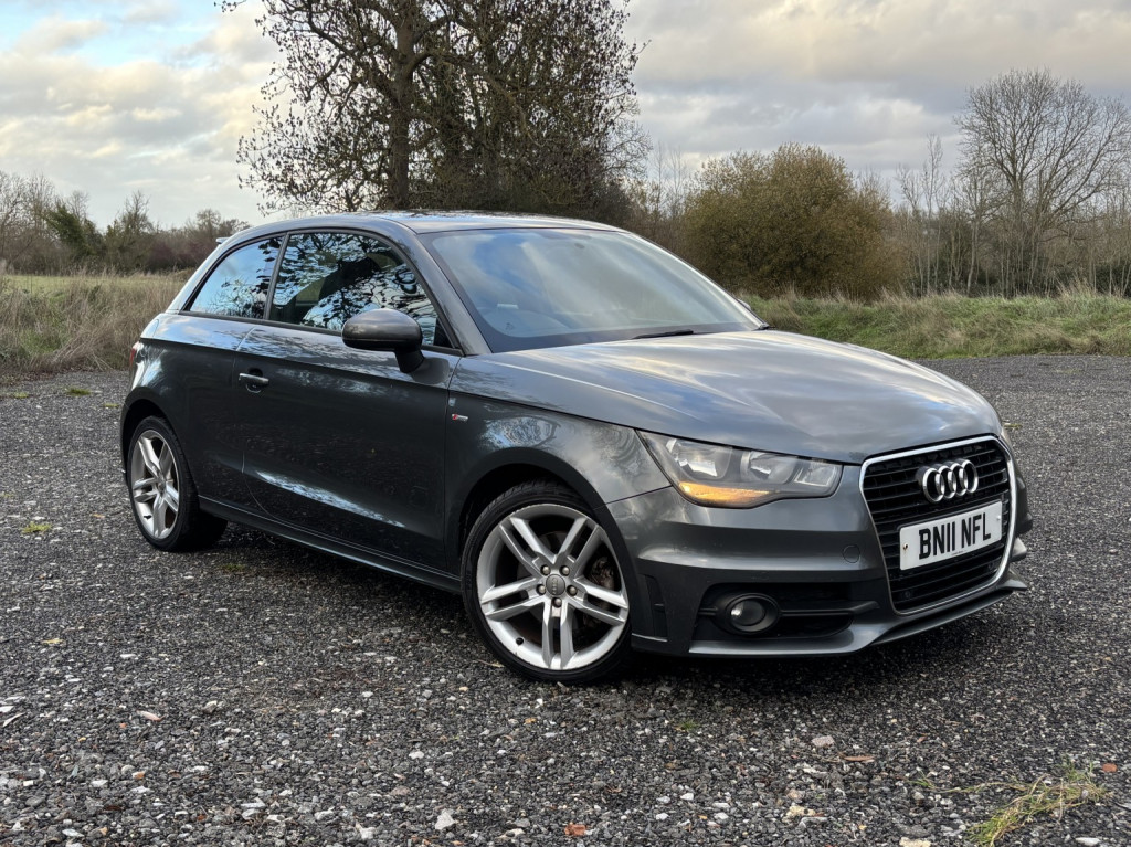 AUDI A1 1.6 TDI S line