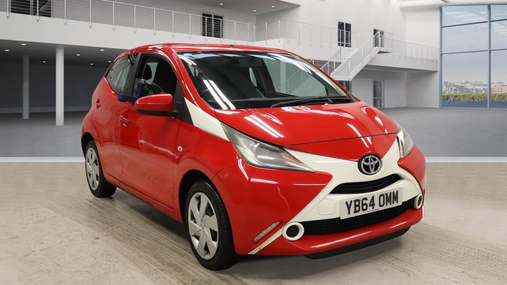 TOYOTA AYGO 1.0 VVT-i x-play