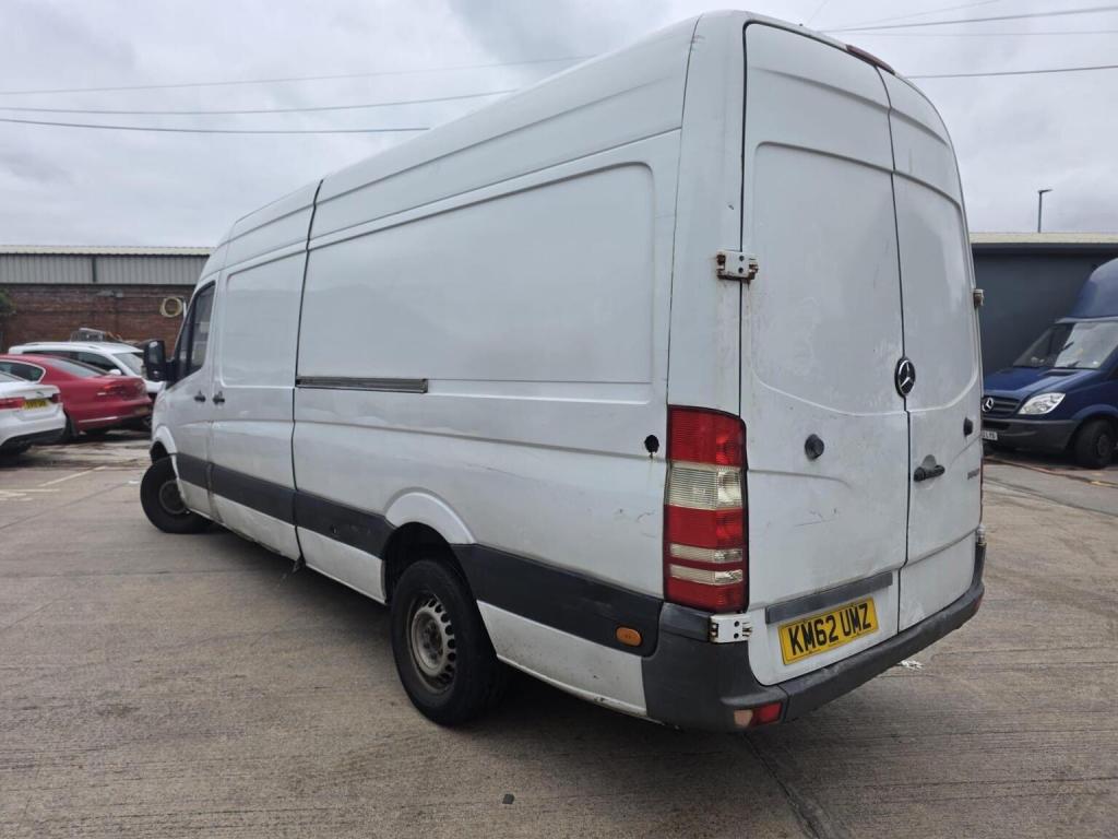 MERCEDES-BENZ SPRINTER