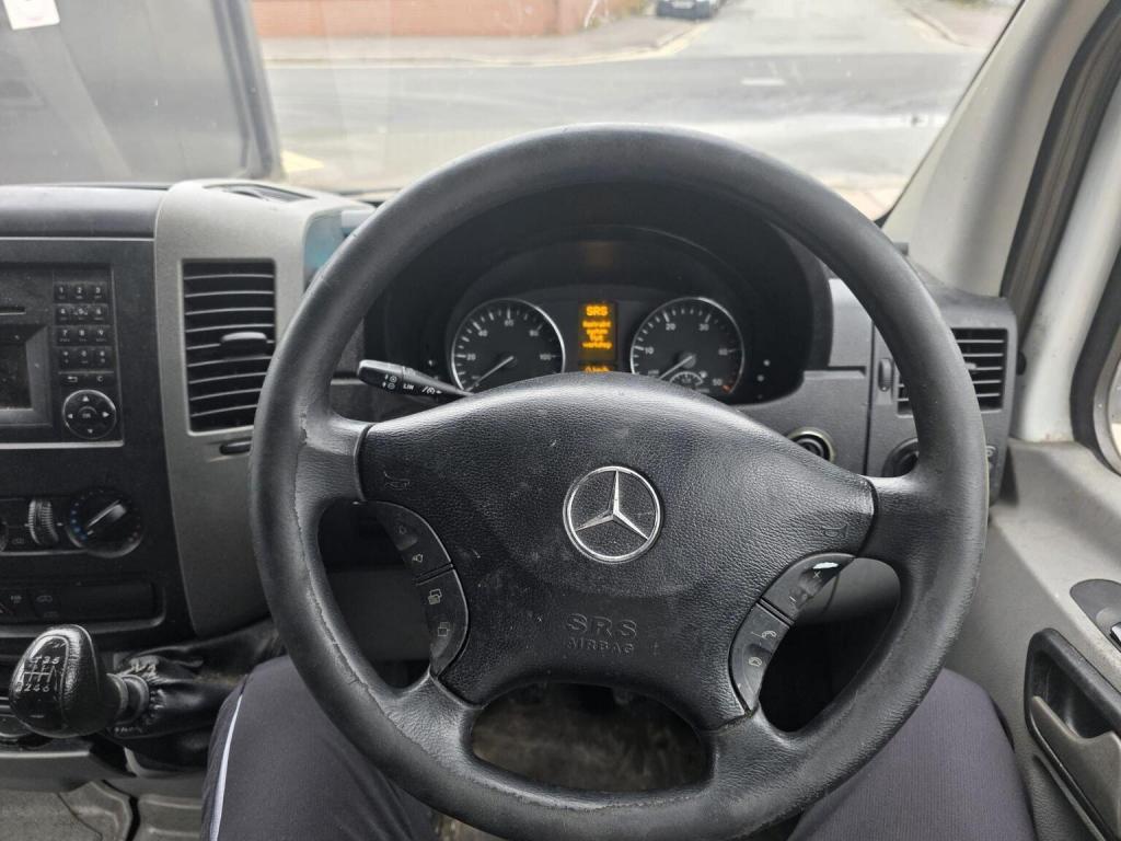 MERCEDES-BENZ SPRINTER