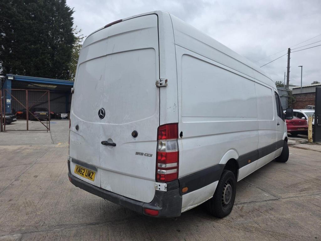 MERCEDES-BENZ SPRINTER