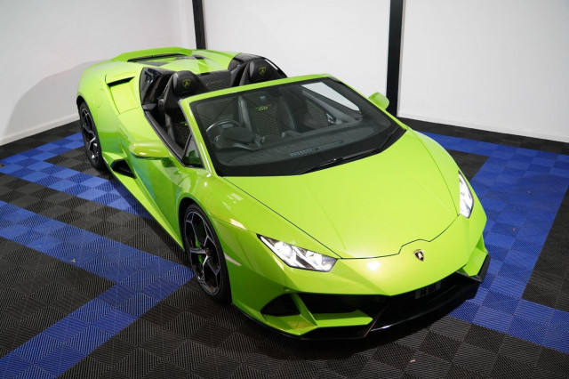 LAMBORGHINI HURACAN