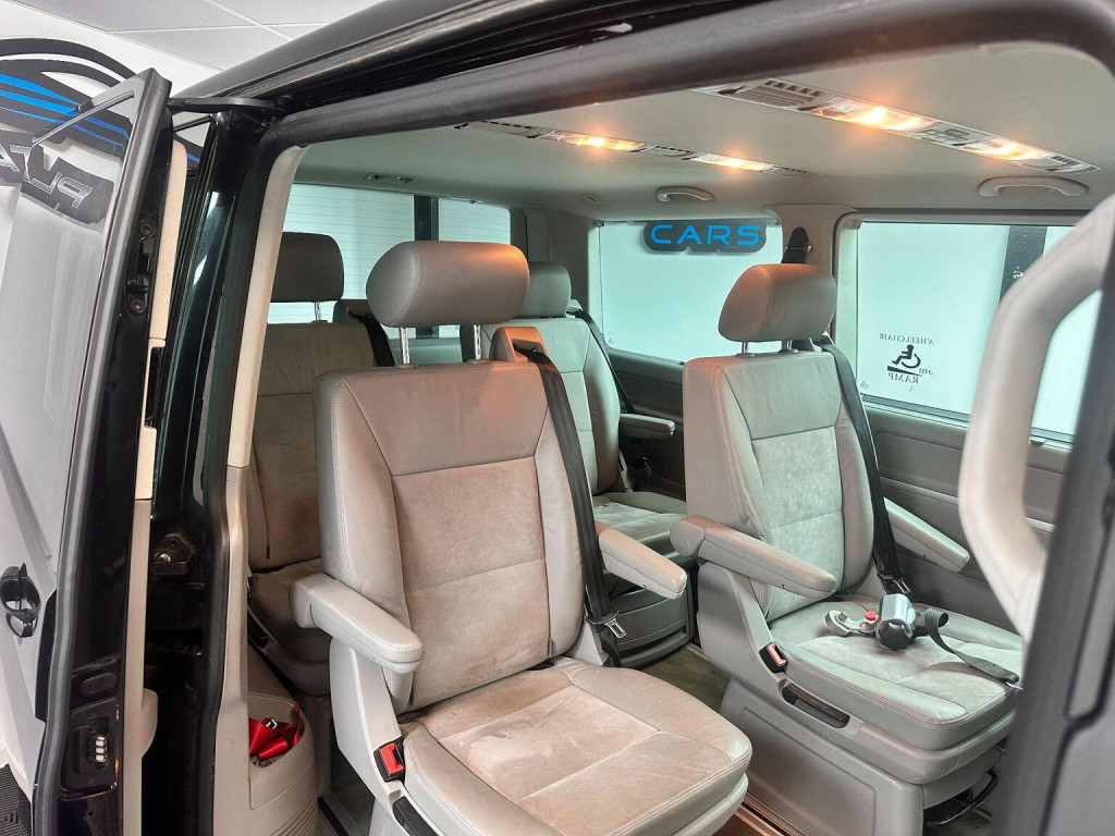 VOLKSWAGEN CARAVELLE