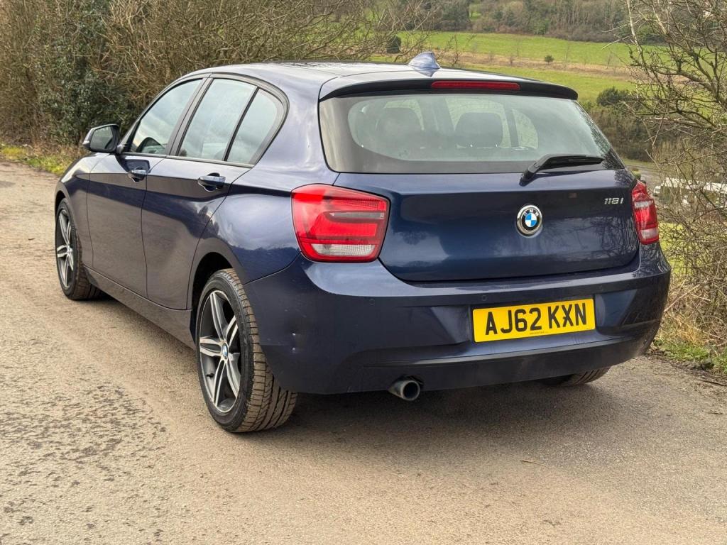 BMW 1 SERIES