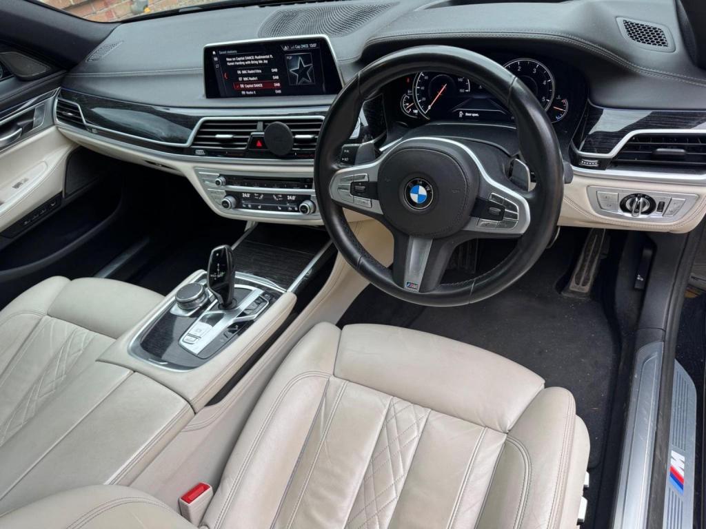 BMW 7 SERIES