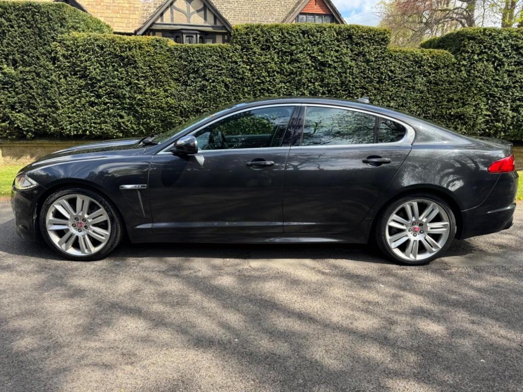 JAGUAR XF