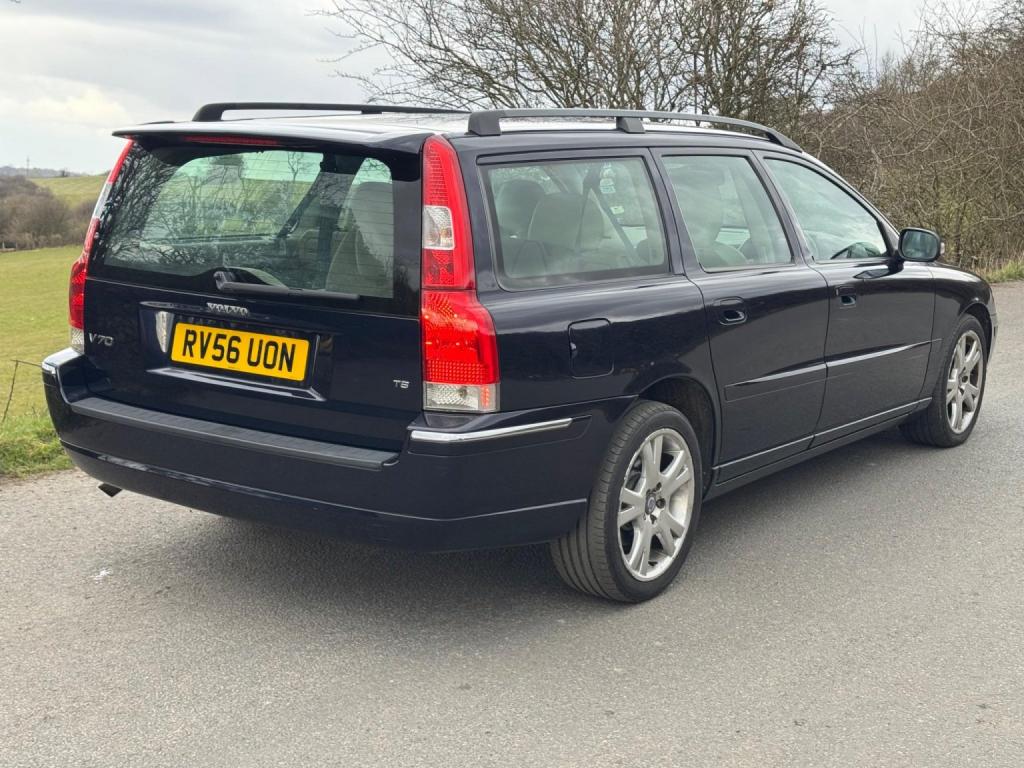 VOLVO V70