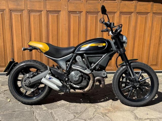 DUCATI SCRAMBLER 800