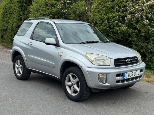 TOYOTA RAV4