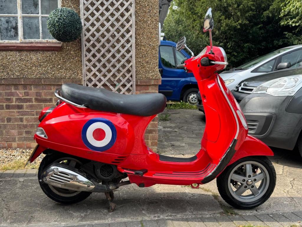 PIAGGIO Vespa