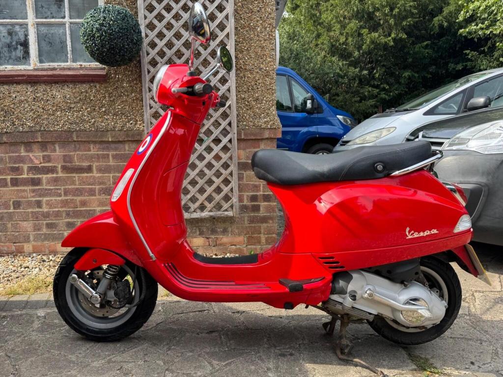 PIAGGIO Vespa