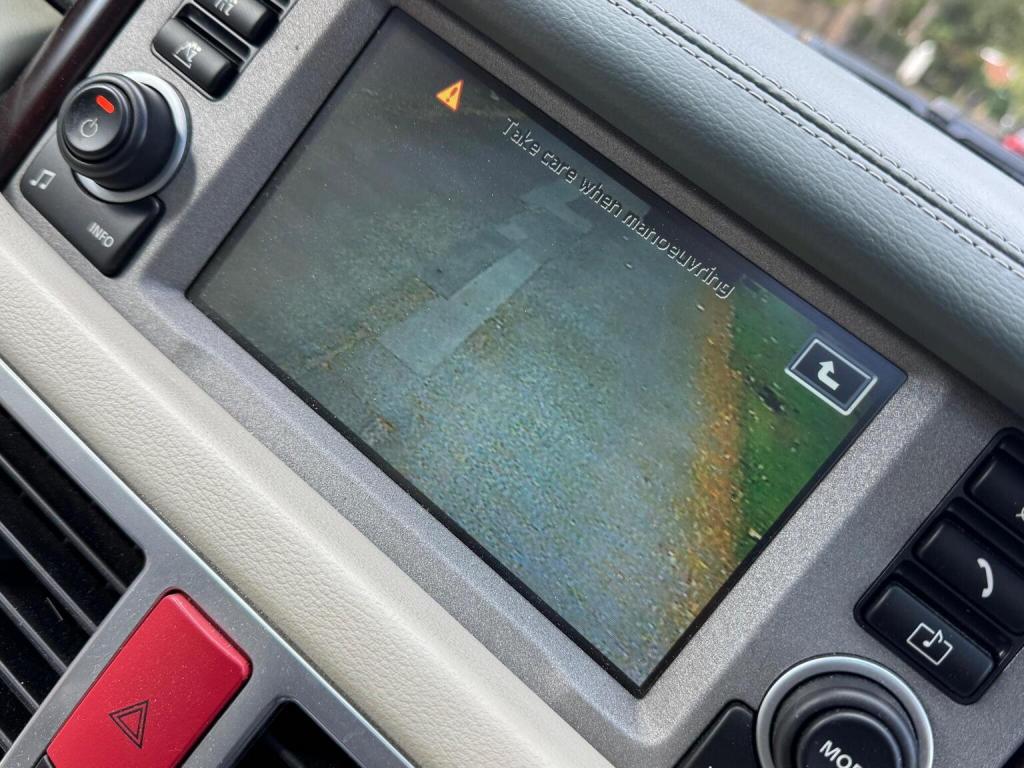 LAND ROVER RANGE ROVER