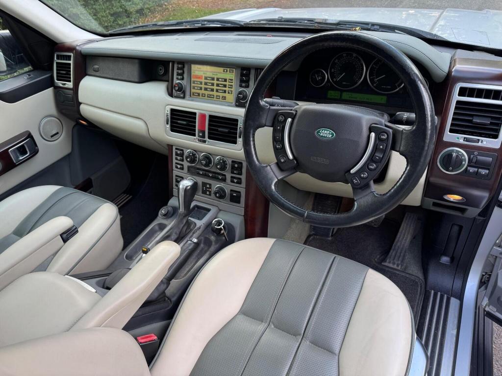 LAND ROVER RANGE ROVER