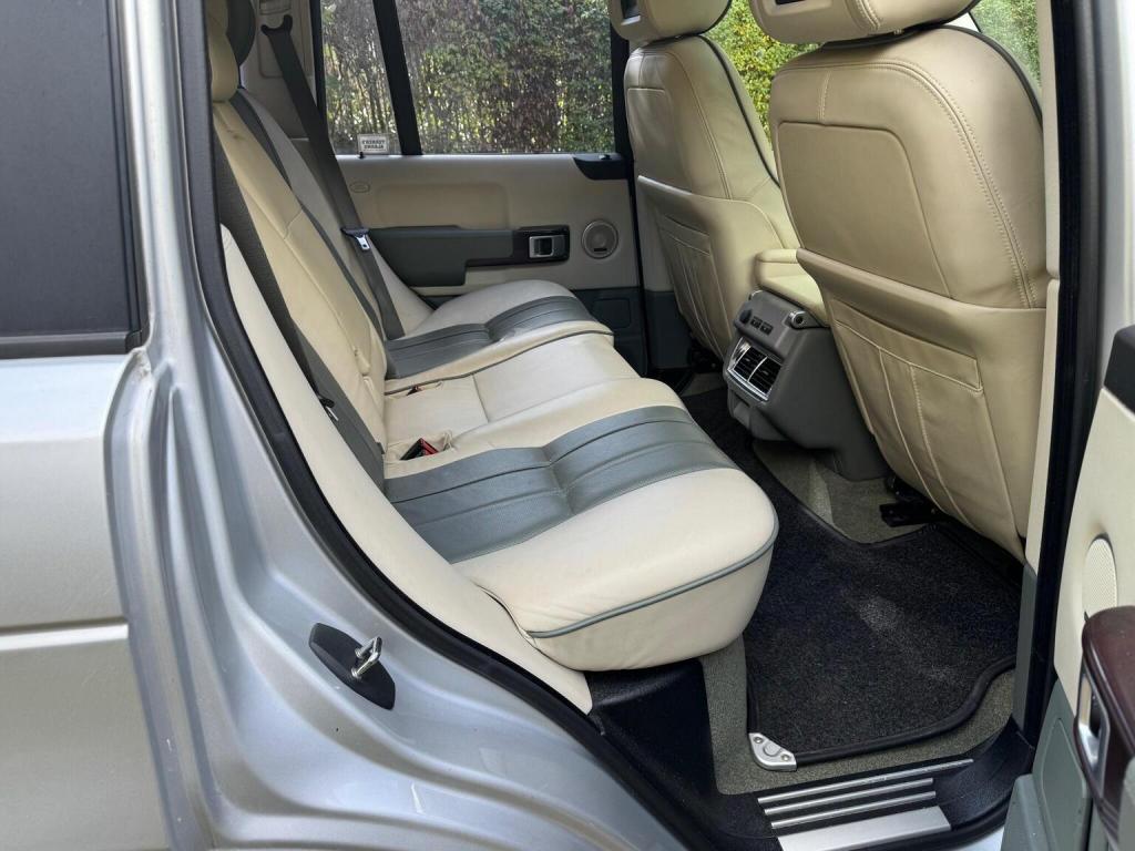 LAND ROVER RANGE ROVER