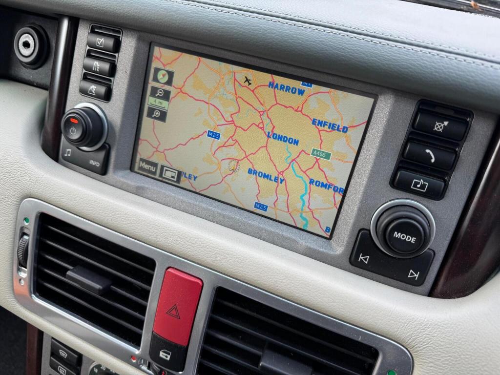 LAND ROVER RANGE ROVER