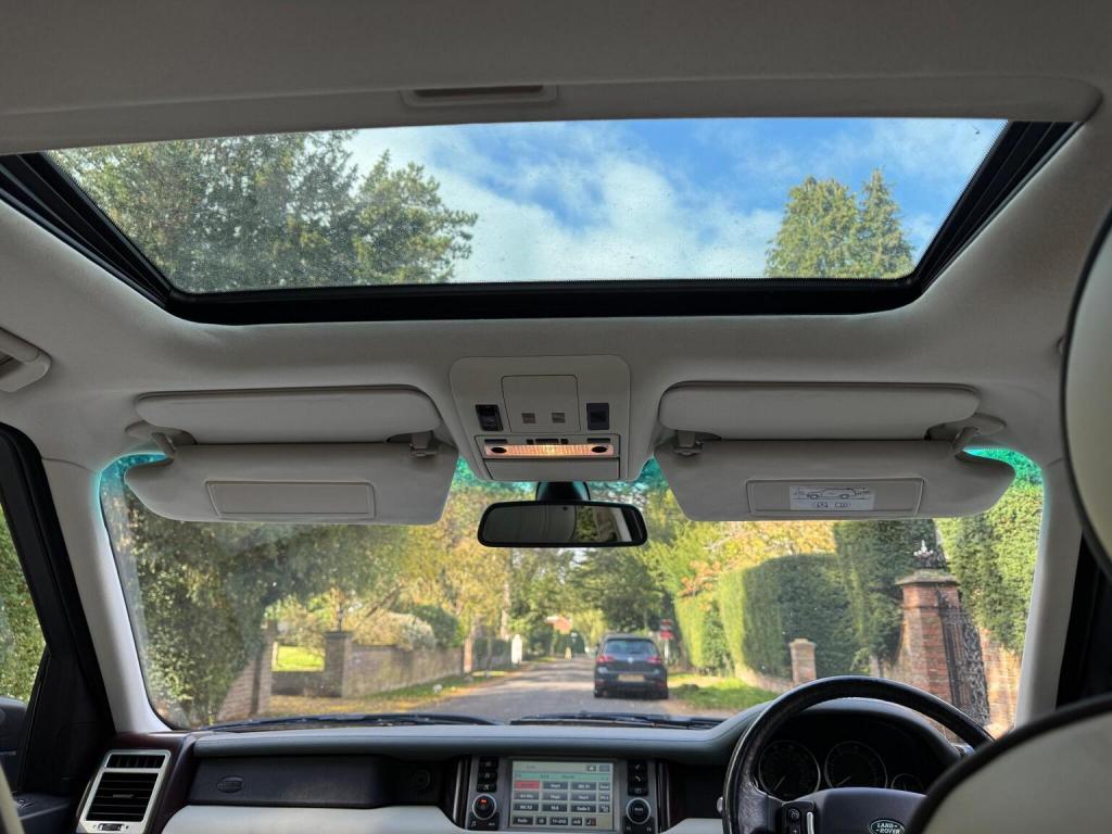 LAND ROVER RANGE ROVER