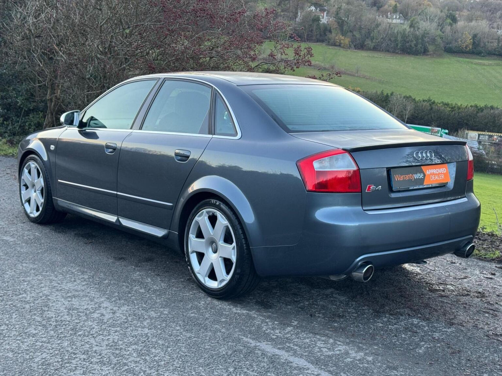 AUDI S4