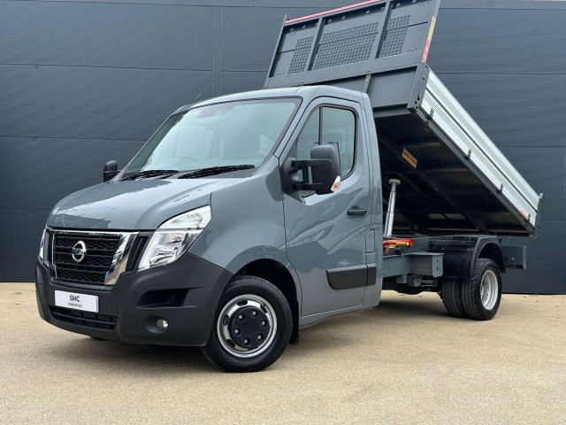 NISSAN INTERSTAR