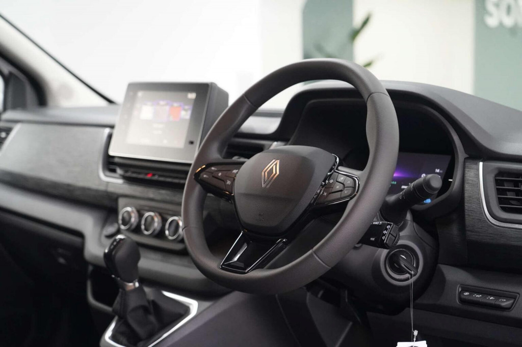 RENAULT TRAFIC E-TECH