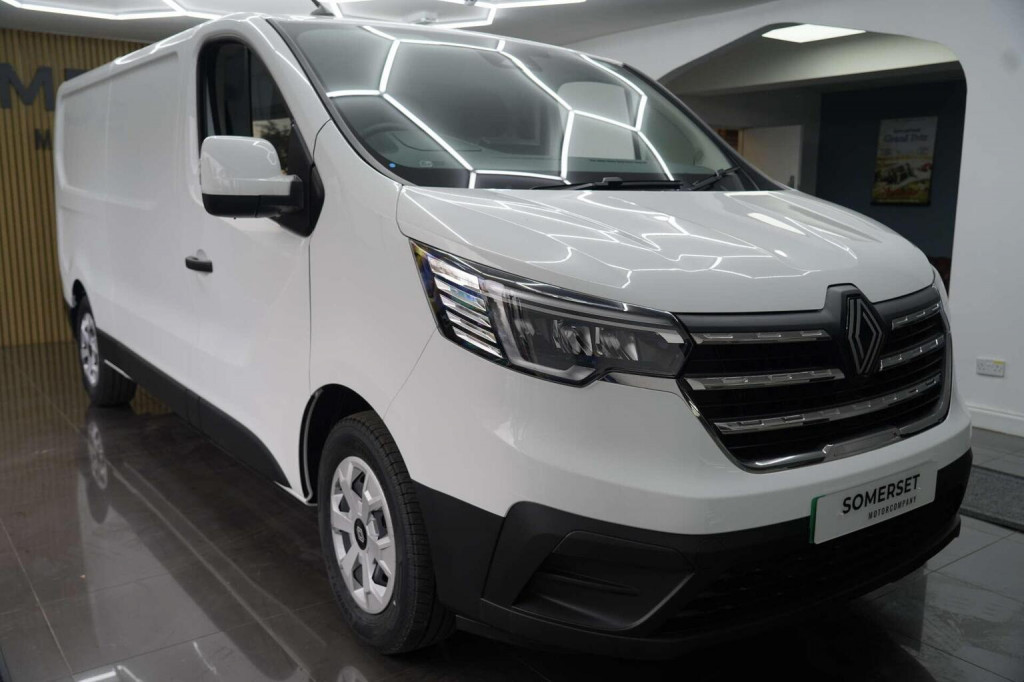 RENAULT TRAFIC E-TECH