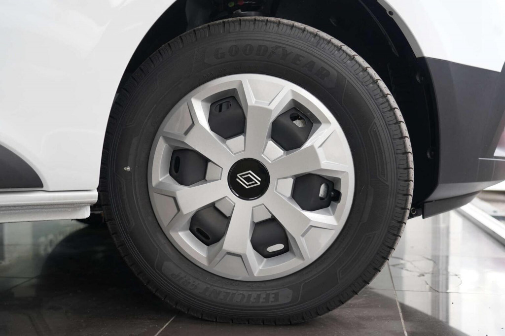 RENAULT TRAFIC E-TECH