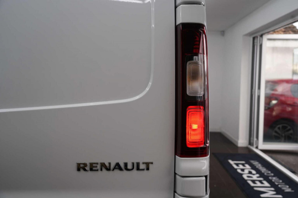 RENAULT TRAFIC E-TECH