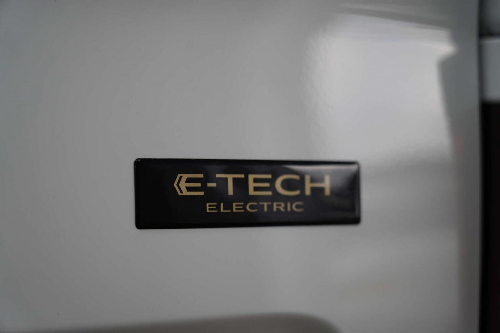 RENAULT TRAFIC E-TECH